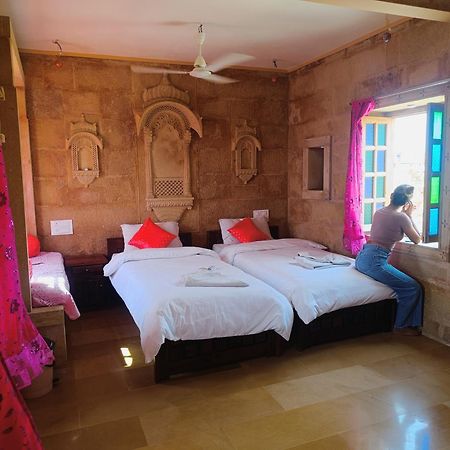 Mud Mirror Guesthouse Jaisalmer Eksteriør bilde