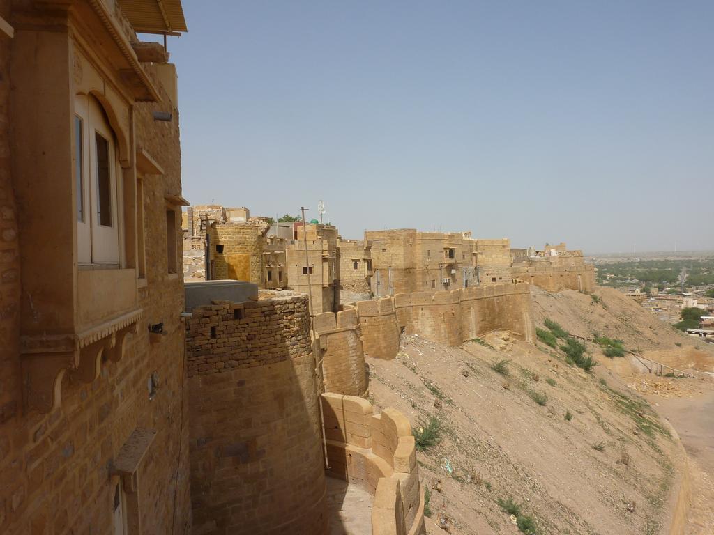 Mud Mirror Guesthouse Jaisalmer Eksteriør bilde