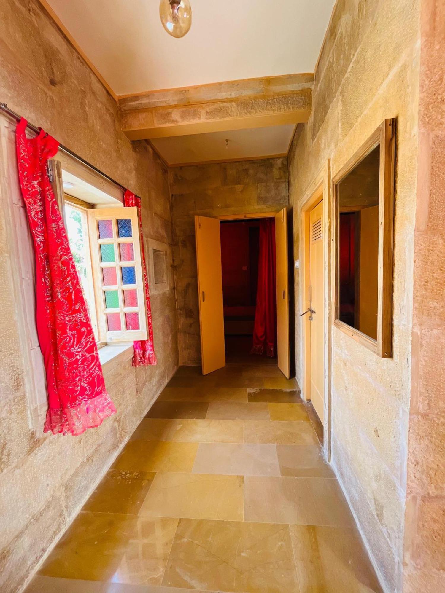 Mud Mirror Guesthouse Jaisalmer Eksteriør bilde