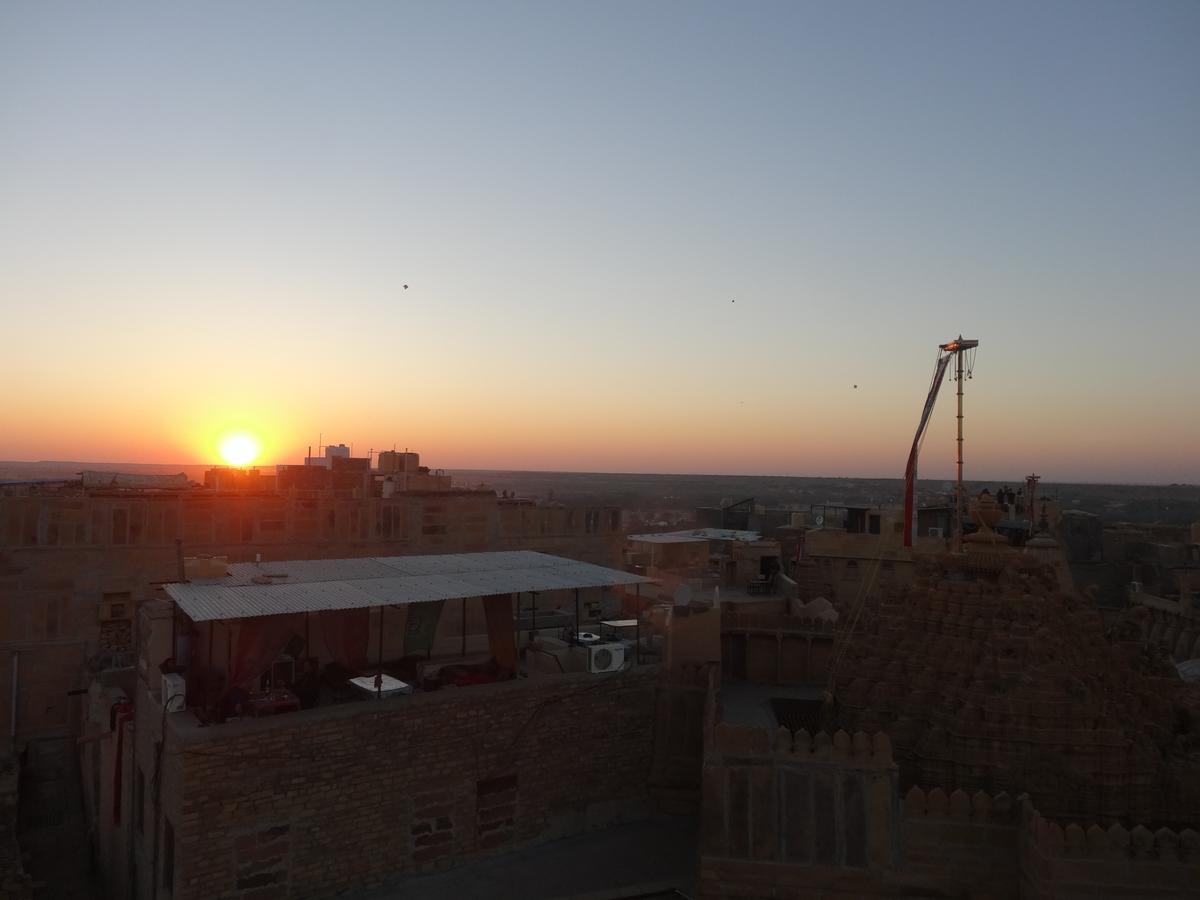 Mud Mirror Guesthouse Jaisalmer Eksteriør bilde